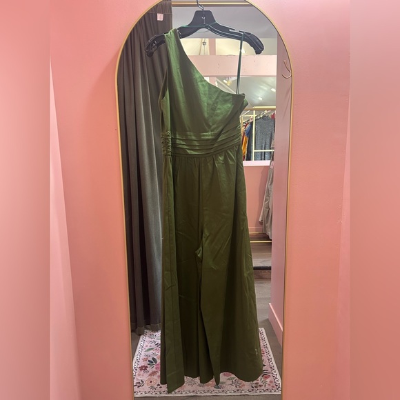 AMUR Asymmetrical Green Jumpsuit - Picture 4 of 6